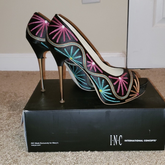 INC International Concepts Peep Toe Pumps Size 9. - Picture 1 of 4